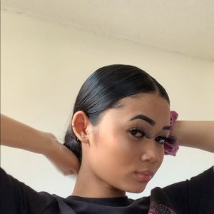 Meet your Posher, Aung